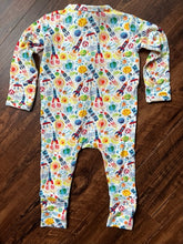 Load image into Gallery viewer, Connor Bamboo Footless Zippy Baby Romper - Out Like A Rocket